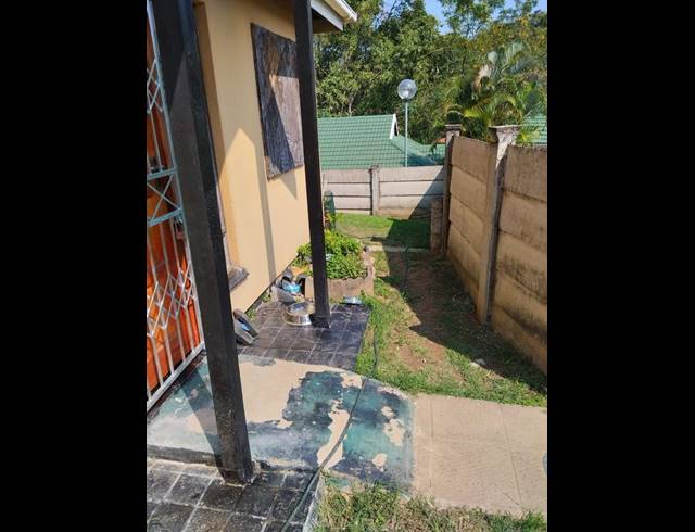 2 BEDROOM SIMPLEX FOR SALE IN BELLAIR